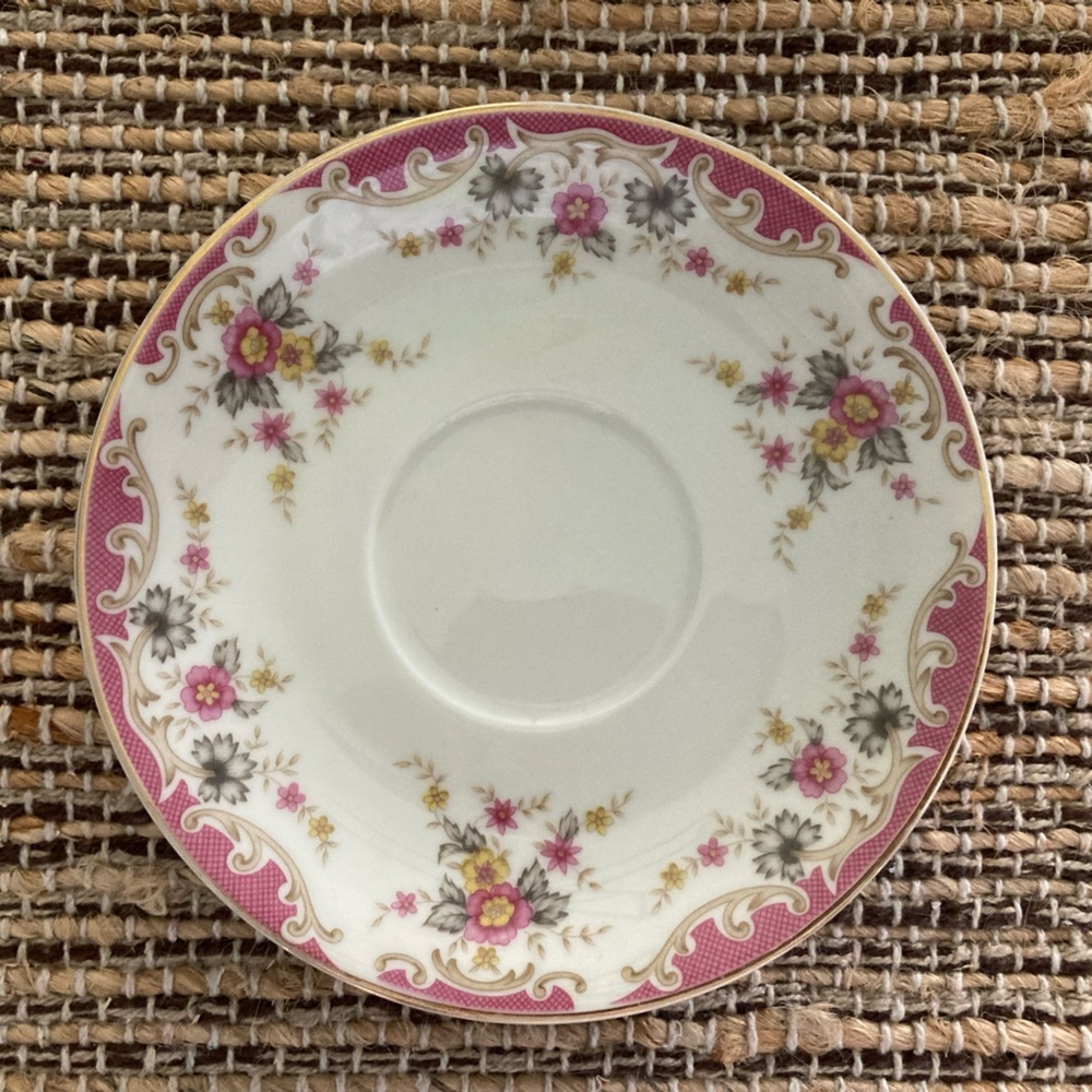 Mikasa Floral Pink Shelly L2860 5 Piece Place Setting - Picture 4 of 12